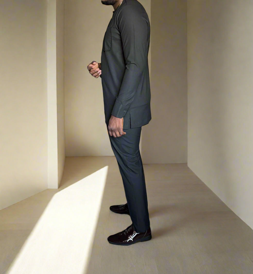 Men's Classic Black Kaftan with Dual Chest Pockets